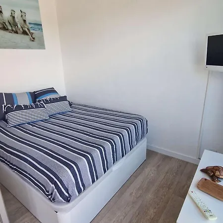 Bel Climatisé 2 Pièces+cabine Avec Terrasse Et Piscine Privée à Port Camargue - Fr-1-731-4 Appartamento