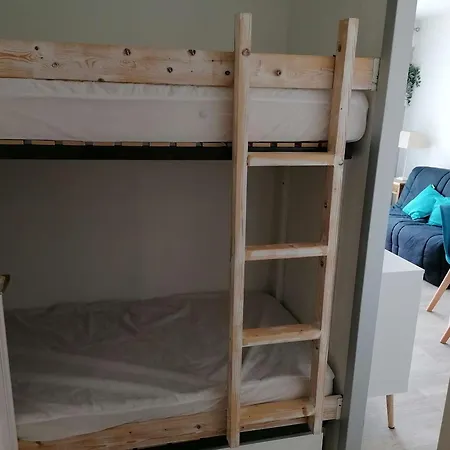 Bel Climatisé 2 Pièces+cabine Avec Terrasse Et Piscine Privée à Port Camargue - Fr-1-731-4 *